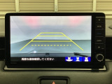 バックでの車庫入れも安心です!リアカメラが付いているバックモニター付のナビを装備しております。操作線もついており距離感も画面から確認できます。