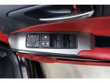 運転席ドアスイッチ回りの画像です。
