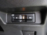 【ETC車載器】は、ビルトインタイプですっきり収納され、見た目も使い勝手も満足のアイテムです。