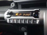 オートエアコンで車内の温度管理も自動調整で行ないますのでらくらくです!安心して運転に集中できます!!