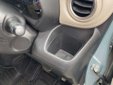 運転席ドリンクホルダーです。