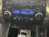 エアコンはオートエアコン付きになります。お好みの温度設定をすれば車内の温度を検知し自動で調整をしてくれます。暑い日や寒い日に特に活躍してくれます。