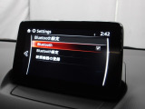 Bluetoothに接続することで、スマートフォンに入っている音楽アプリを車内で楽しめたり、通話が出来ます♪