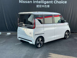 納車前に入念な点検整備をさせていただきます。もちろん全車走行距離無制限のワイド保証付きですので安心してお乗りいただけます。