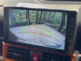 【バックカメラ】駐車時に後方がリアルタイム映像で確認できます。大型商業施設や立体駐車場での駐車時や、夜間のバック時に大活躍!運転スキルに関わらず、今や必須となった装備のひとつです!