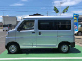 納車前にはプロのメカニックが点検、整備を行いますので安心してお乗り頂けます。