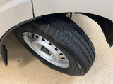 【保証について】当社は全社保証付き!!ご納車前に点検・整備を行い、クルマに合った保証を設定させて頂いております。もちろん全国統一保証でございますので、ご購入後も安心してサポートを受けることが出来ます!