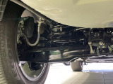 お車を安心してお乗りいただく為には、足回りの定期点検が欠かせません。サービスサポート(有償保証)では無料点検もご提供しており、安心のカーライフをお過ごしいただけるサポート体制が整っています。