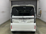 納車時には安全かつ安心してお乗り頂けるようホンダ専門知識を持つ整備スタッフが点検・整備・装備も説明をしてお渡ししております。