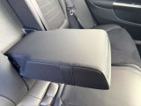 メルセデス・ベンツの定める厳しい基準をクリアしたお車のみをご案内させて頂きます。納車前整備はメーカー規定に基づき最大100項目にも及ぶ点検を熟練のメカニックによって行いご納車させて頂きます。
