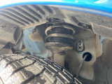 お車を安心してお乗りいただく為には、足回りの定期点検が欠かせません。サービスサポート(有償保証)では無料点検もご提供しており、安心のカーライフをお過ごしいただけるサポート体制が整っています。