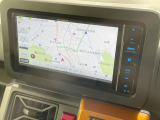 【ナビゲーション】目的地までしっかり案内してくれる使いやすいナビ。Bluetooth接続すればお持ちのスマホやMP3プレイヤーの音楽を再生可能!毎日の運転がさらに楽しくなります!!