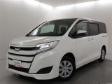 国内新車販売はメーカーの制限がかかり、状態の良い中古車も減少しております。当店のお車は出来る限り1オーナー、当社下取り車の間を挟まない安心車両です。売約優先の為、お早目の現車確認を!!