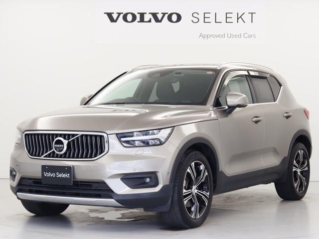 XC40 B4 AWD インスクリプション 4WD