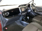 豪華な内装で運転も楽しくなりますよ♪
