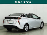 TOYOTA認定中古車とは 【1】まるごとクリーニング【2】車両検査証明書【3】ロングラン保証 この『3つの安心』をセットにした中古車のブランドになります。