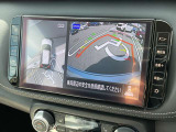 [アラウンドビューモニター]車両を上から見たようなカメラで周りの障害物などが一目瞭然!駐車が苦手な方でも、らくらく駐車♪
