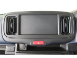 オーディオレス仕様車ですので、お客様好みのナビゲーションやオーディオが装着可能です。