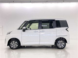 両側パワースライドドア付きだから、狭い駐車スペースなどでの 乗り降りラクラク!小さなお子さまのいるご家庭には嬉しい装備。