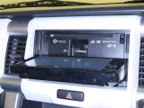 CD,DVDの再生ができます。