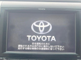 【メーカー純正ナビ】インテリアに溶け込むスタイリッシュな「専用設計」メーカーナビを装備♪視認性や操作性など基本性能にも優れ、より上質なカーライフをお楽しみいただけます。