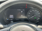 メーター内で様々な車の設定やデータの確認もできちゃいます!