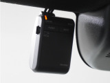 ◆ドライブレコーダー◆映像・音声などを記録する自動車用の装置です。 もしもの事故の際の記録はもちろん、旅行の際の思い出としてドライブの映像を楽しむことができます。