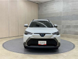 お車購入のポイントとなるフロントマスクです。上質で迫力あるデザインですね☆☆