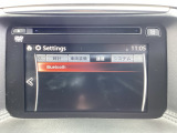 Bluetoothに接続することで、スマートフォンに入っている音楽アプリを車内で楽しめたり、通話が出来ます♪