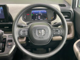 ステアリングも使用感が少なく、きれいな状態となっております♪