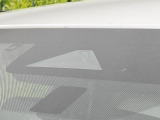 【三菱e-Assist】走行中に前方の車両等を認識し、衝突しそうな時は警報とブレーキで衝突回避と被害軽減をアシスト。より安全にドライブをお楽しみいただけます。