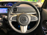 【純正革巻きステアリング】上質な革を使用することで、手にしっかり馴染みとても運転しやすいハンドルです♪