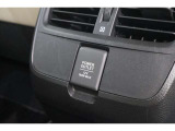 後部座席用にシガーソケットが付いているので、車から電源を取ることが出来ます!