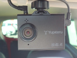 ◆【ドライブレコーダー】映像・音声などを記録する自動車用の装置です。もしもの事故の際の記録はもちろん、旅行の際の思い出としてドライブの映像を楽しむことができます。