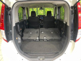 普段のお買い物や通勤、送迎等に十分な荷室スペースを確保しております。セカンドシートを倒すと、大きな荷物の積載も可能です♪