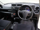 見通しのよいすっきりとした視界で、誰でも運転しやすいです。運転のしやすさは疲れにくさにも繋がりますよ♪