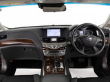 ★使いやすさや安全性を追求したステアリング周り!高級車ゆえにスイッチ類が多いのも特徴ですね!考え尽くされた配置ですぐに使いこなす事が出来ますのでご安心下さい!是非、体感してみて下さい!!