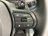 アクセルから足を離しても設定したスピードを保ち走行し、高速道路での疲労軽減に役立つクルーズコントロール付きです!