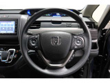 視認性の良いメーターで、運転中も情報がひと目で確認できて安心。見やすさにこだわったデザインで、毎日のドライブがもっと快適に
