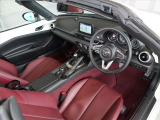 神戸マツダ神戸西インター店は、通常ディーラー+&alpha;の次世代型店舗としてROADSTER EXPERIENCE SPACEの冠を掲げ、「いつでも・誰でも・気軽に会いに行ける」ロードスターUカー専門店。