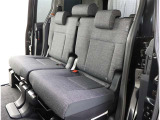 ゆとりある広々とした車内空間は、ドライブを始め買い物やレジャーなど、幅広く活躍します。一人でもみんなとでもお出かけを楽しみましょう!