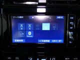 【オーディオ選択画面】AM/FMの切替や、交通情報もこちらの画面から選択できます。