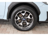 タイヤサイズは225/60R17 純正アルミホイール装着です!