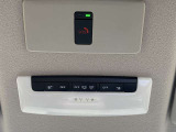 SOSコールスイッチです。NissanConnectにご加入していただくとご利用いただけます。所定のお手続きが必要です。