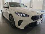 初めて輸入車を検討される方、輸入車に興味はあるけれどメンテナンスなど不安や質問がたくさんある方、是非一度当社にお出かけ下さい。一つ一つご質問に丁寧にお答えさせていただきます。お気軽にお声かけ下さい。
