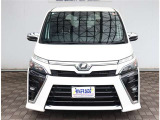 【車屋】として、長く車業界に従事した経験豊富なスタッフが多数在籍しております。