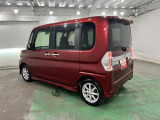 家族使いに嬉しい&ldquo;両側電動スライドドア&rdquo;。狭い駐車場でも安心して乗り降りできますね