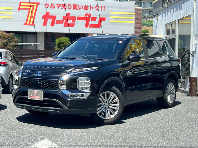 アウトランダー PHEV 2.4 M 4WD