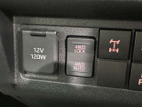 シガーソケット用の充電器が使用可能です!