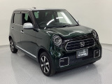 自社整備工場で点検整備をおこなってからお渡ししています。車検が残っている場合は『12ヶ月点検整備』を、車検整備付きの場合は『車検整備』をおこないます。整備費用は車両本体価格に含まれています。